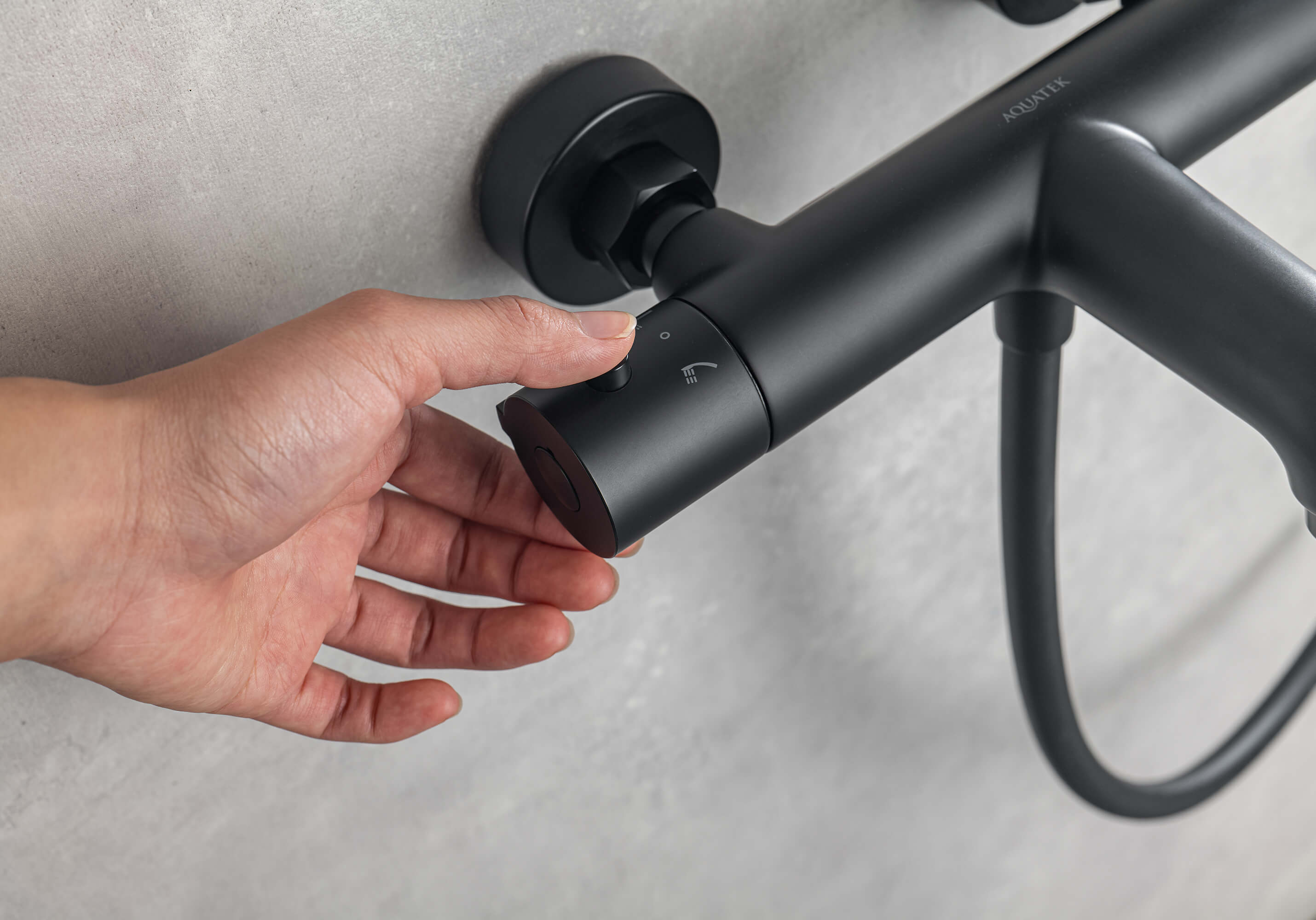 Смеситель Aquatek Вега AQ1043MB для ванны