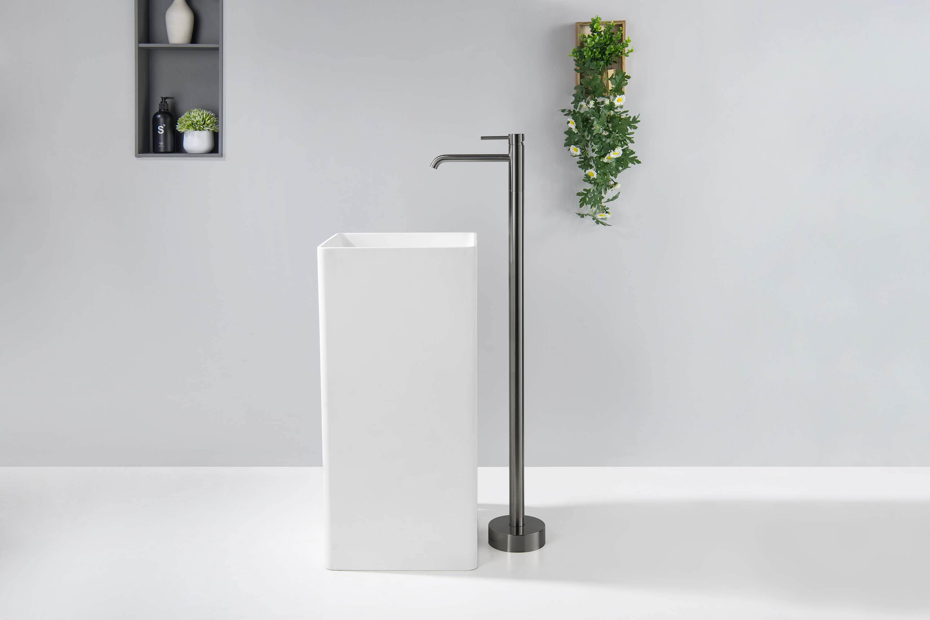 Смеситель Aquatek Европа AQ1309BGM для раковины напольный