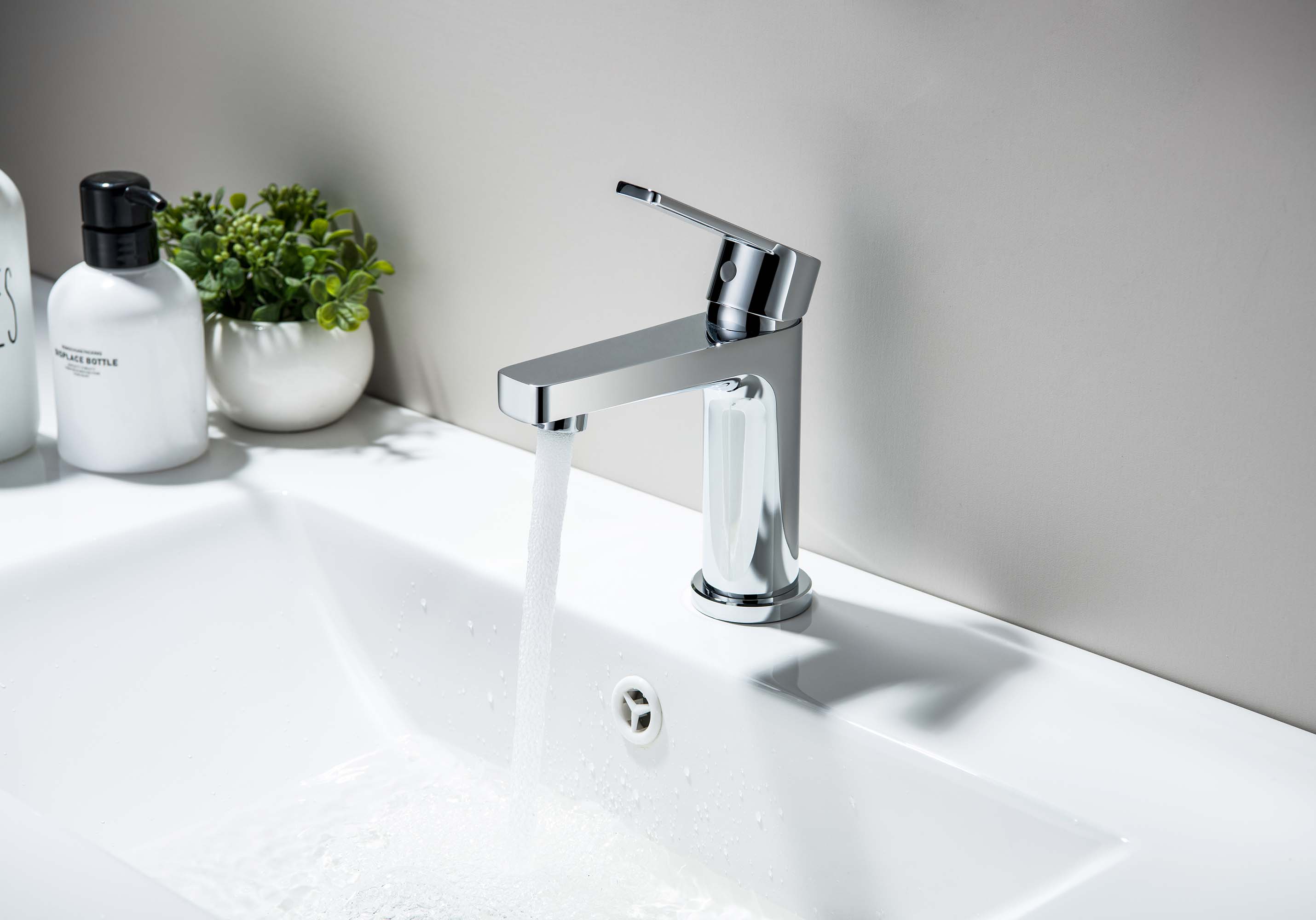 Смеситель Aquatek Лугано AQ1710CR для раковины