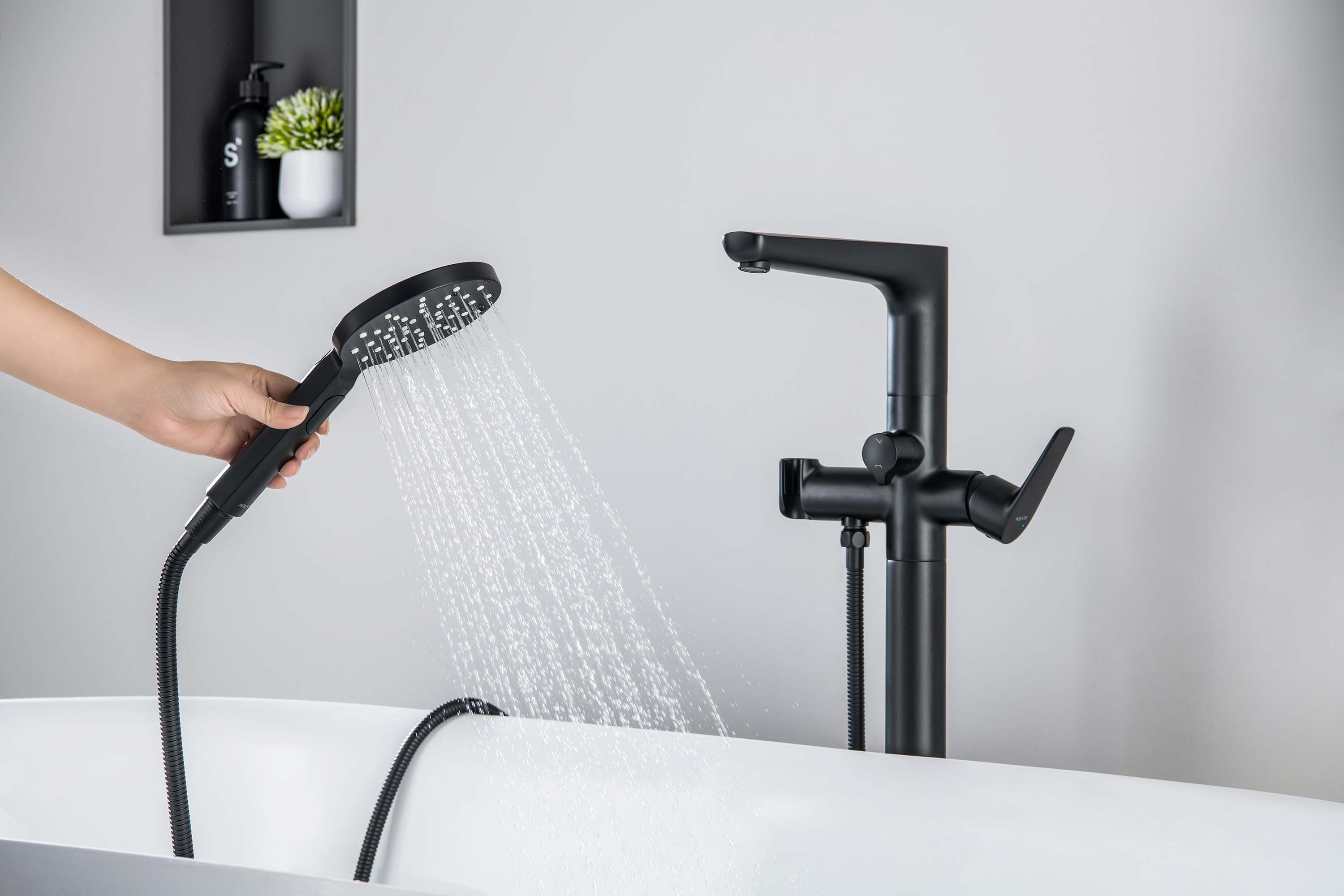 Смеситель Aquatek Вега AQ1145MB для ванны напольный