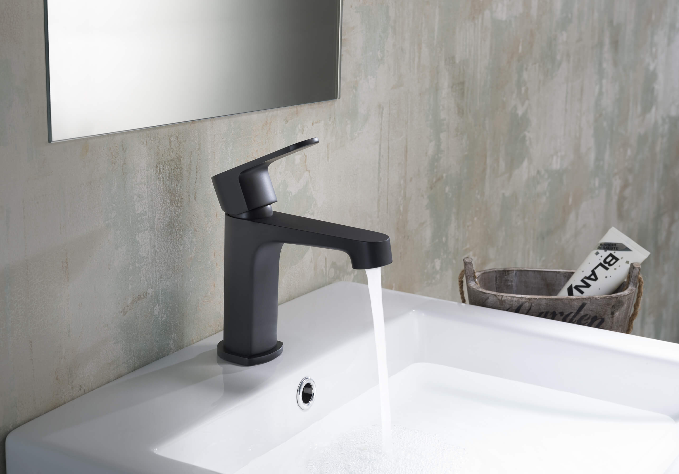 Смеситель Aquatek Оберон 98 AQ1210MB для раковины