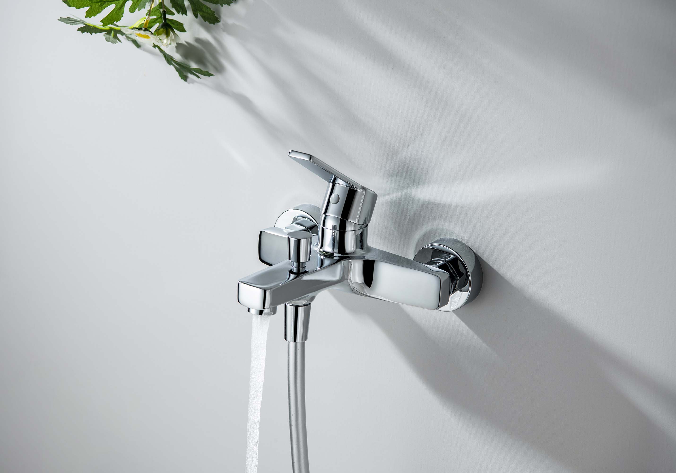 Смеситель Aquatek Лугано AQ1740CR для ванны