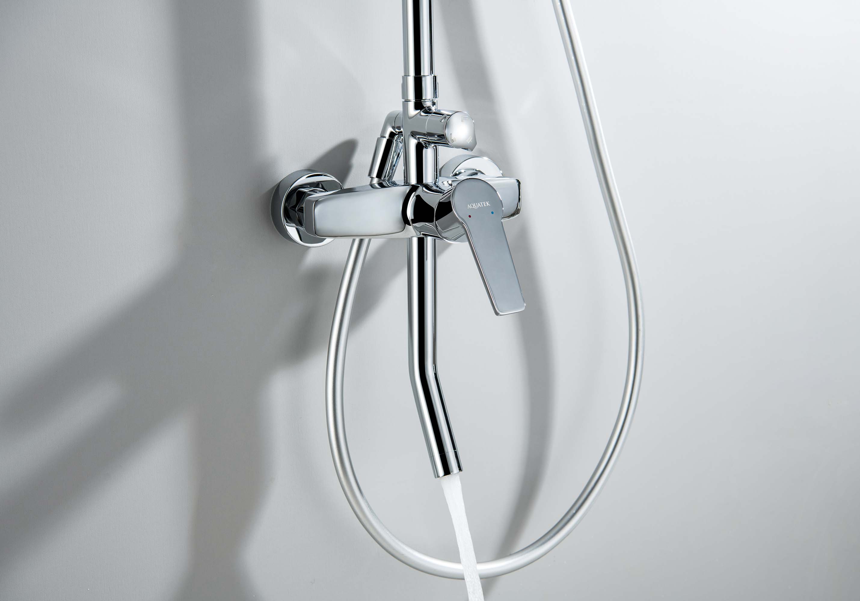 Душевая система Aquatek Лугано AQ2740CR