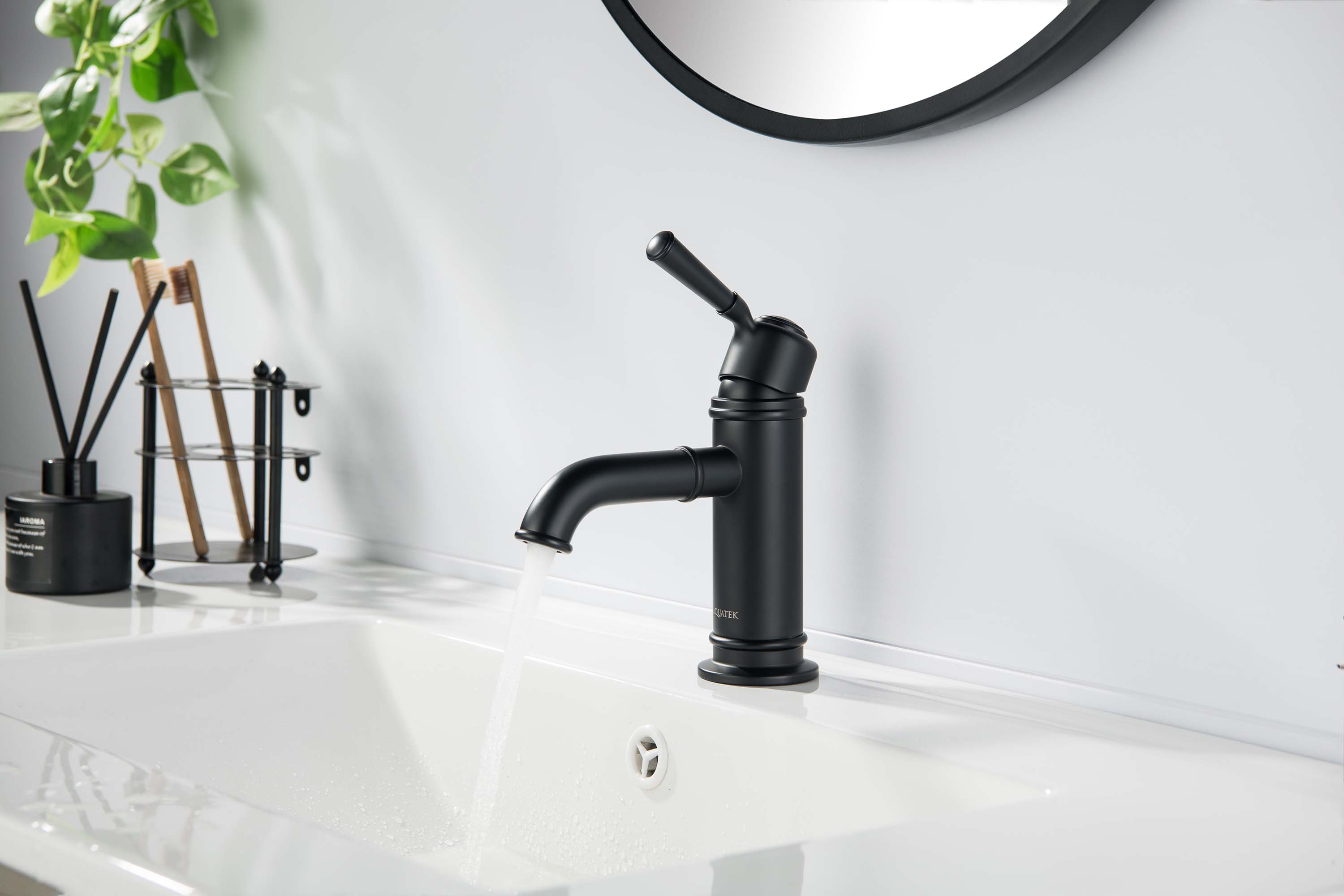 Смеситель Aquatek Классик 103 AQ1510MB для раковины