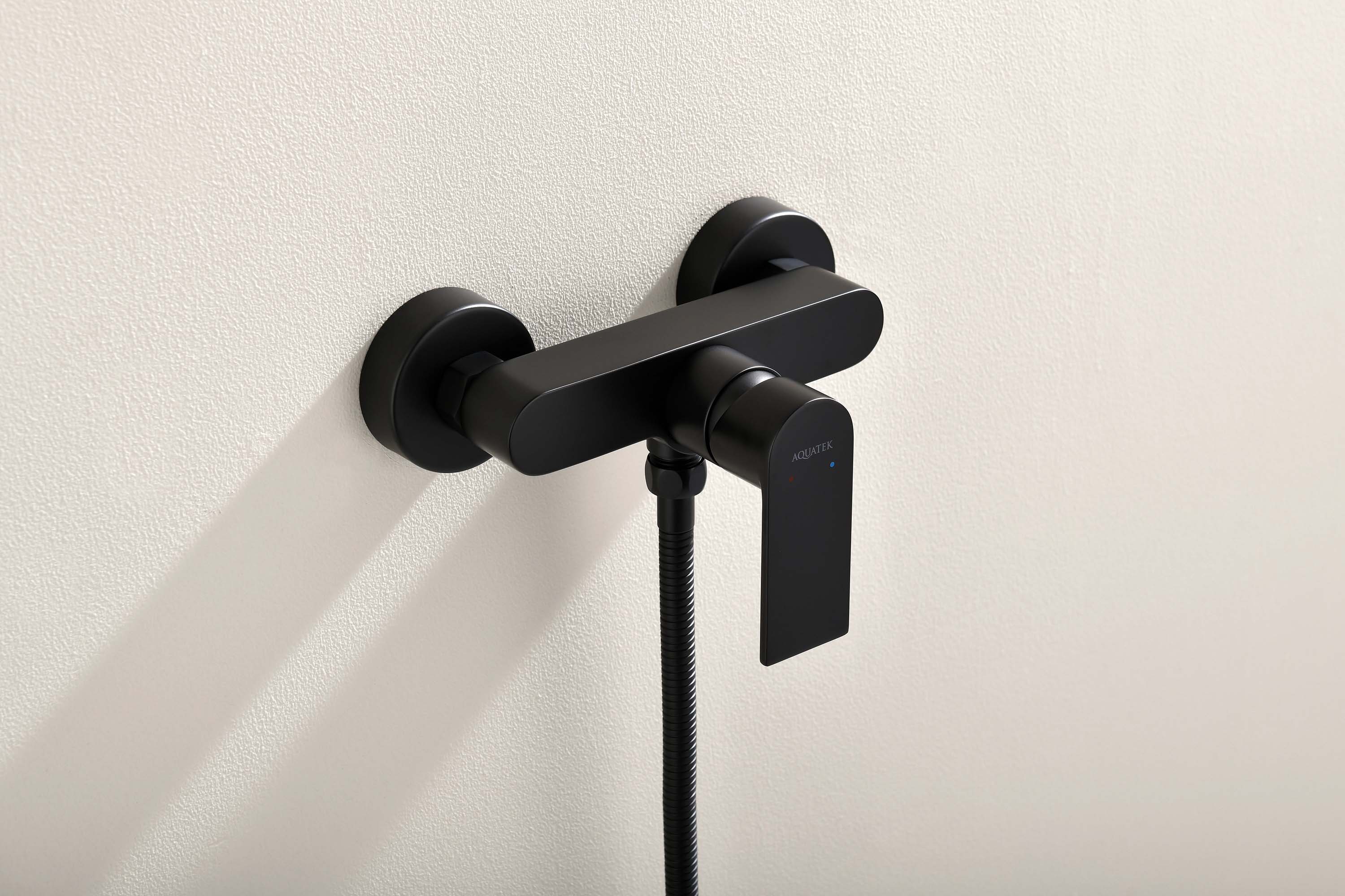 Смеситель Aquatek Лира AQ1460MB для душа