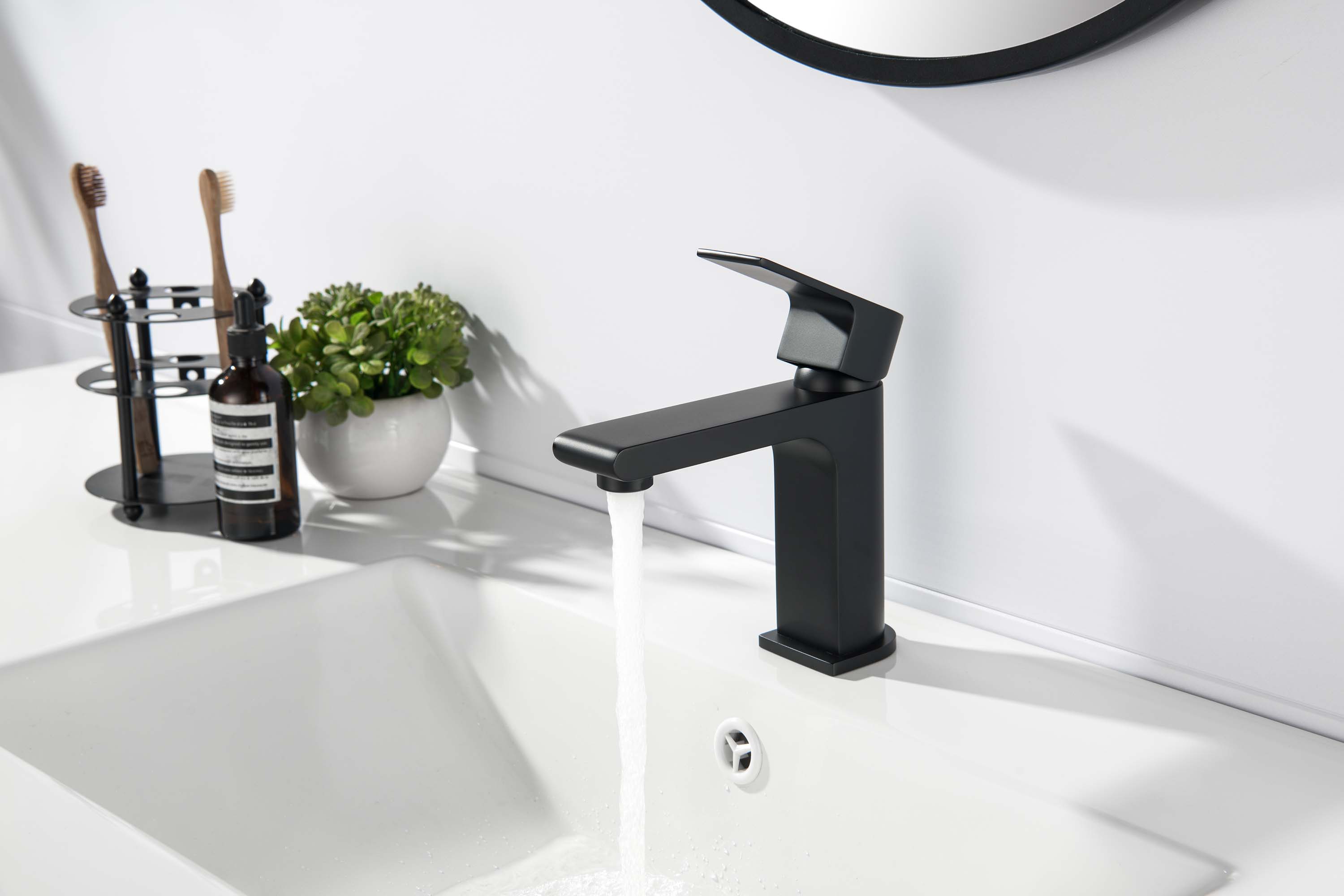 Смеситель Aquatek Лира AQ1410MB для раковины