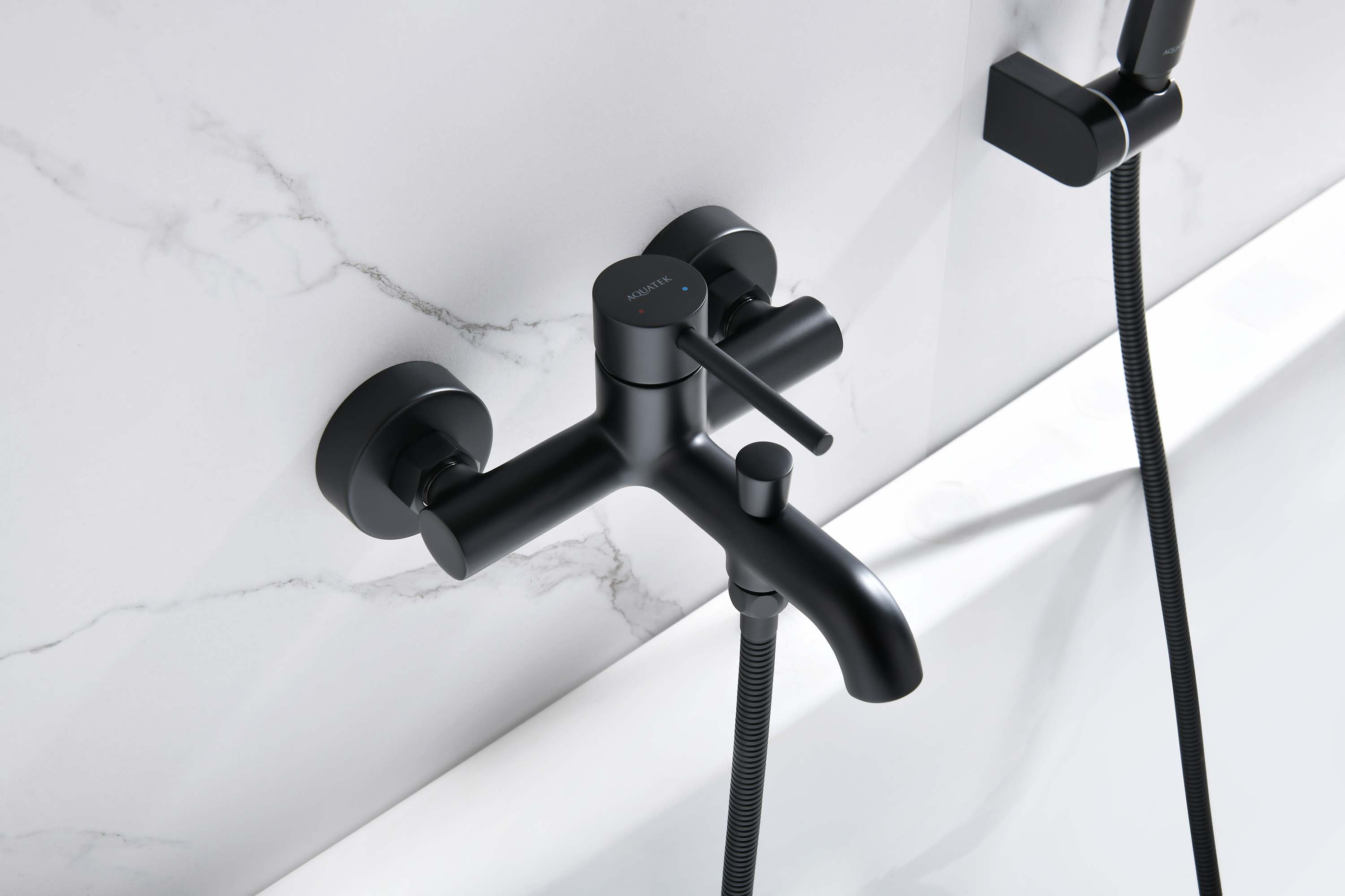 Смеситель Aquatek Европа AQ1340MB для ванны