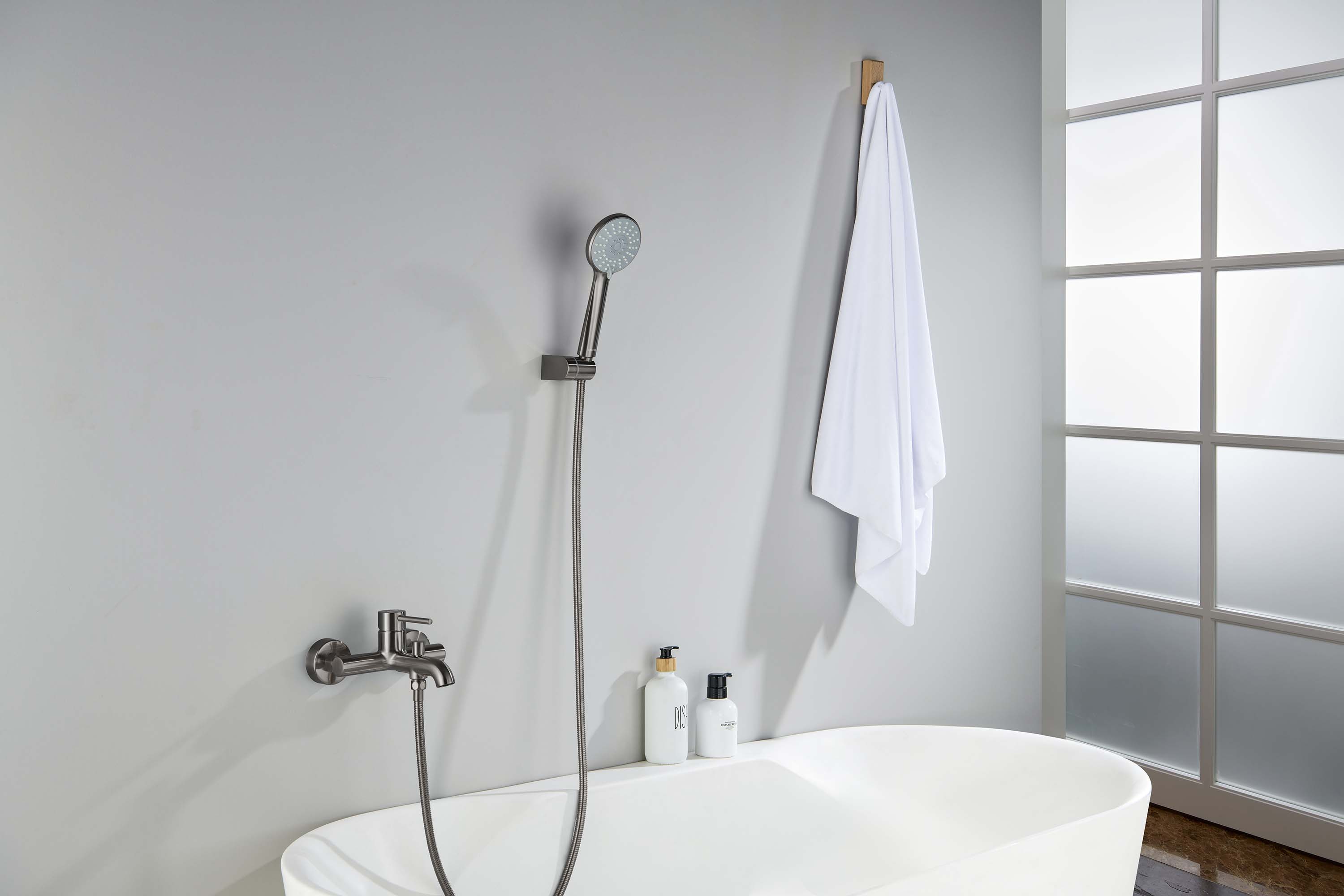 Смеситель для ванны с душевым набором Aquatek Европа AQ1349BGM