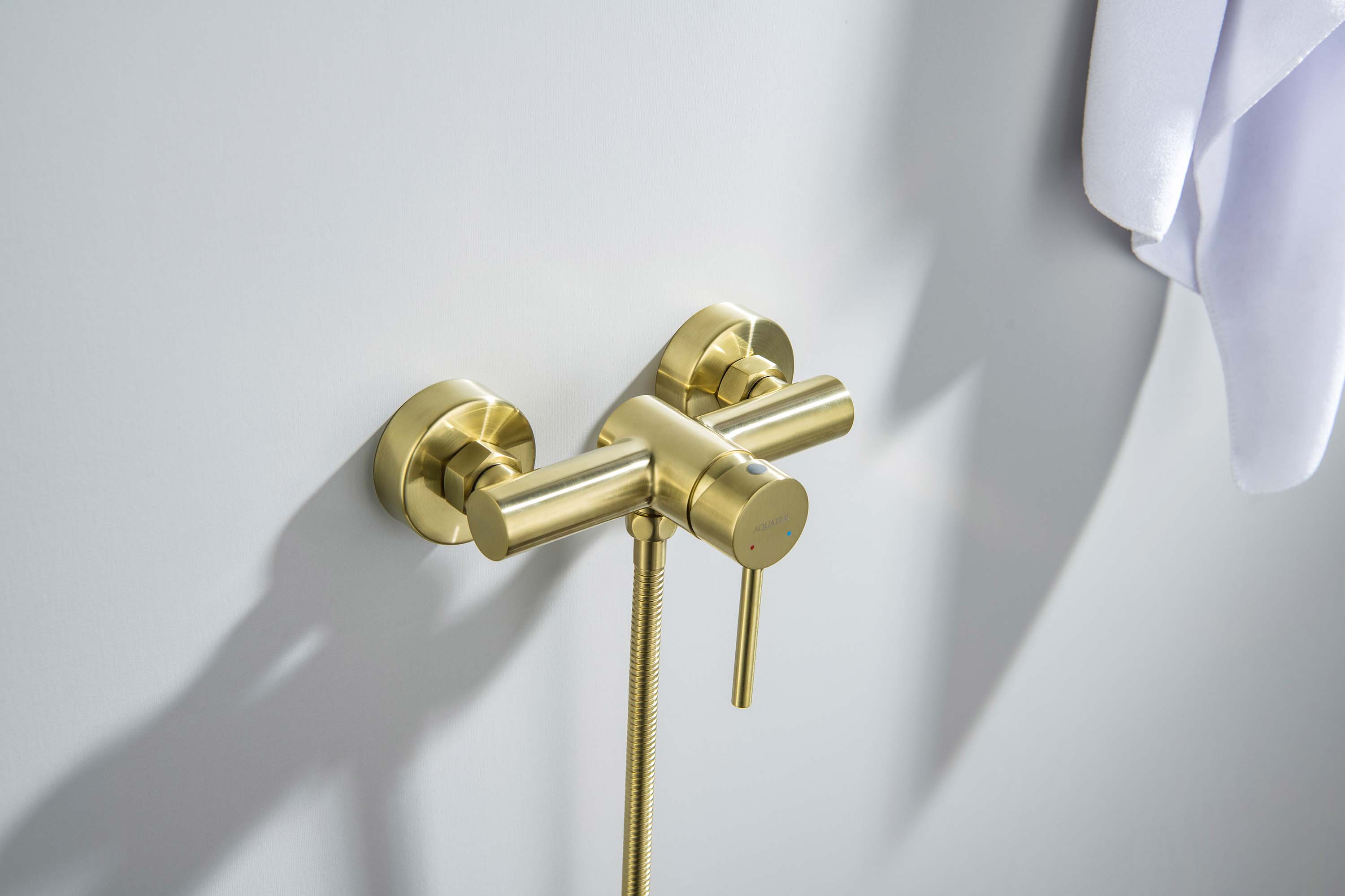 Смеситель Aquatek Европа AQ1360BG для душа