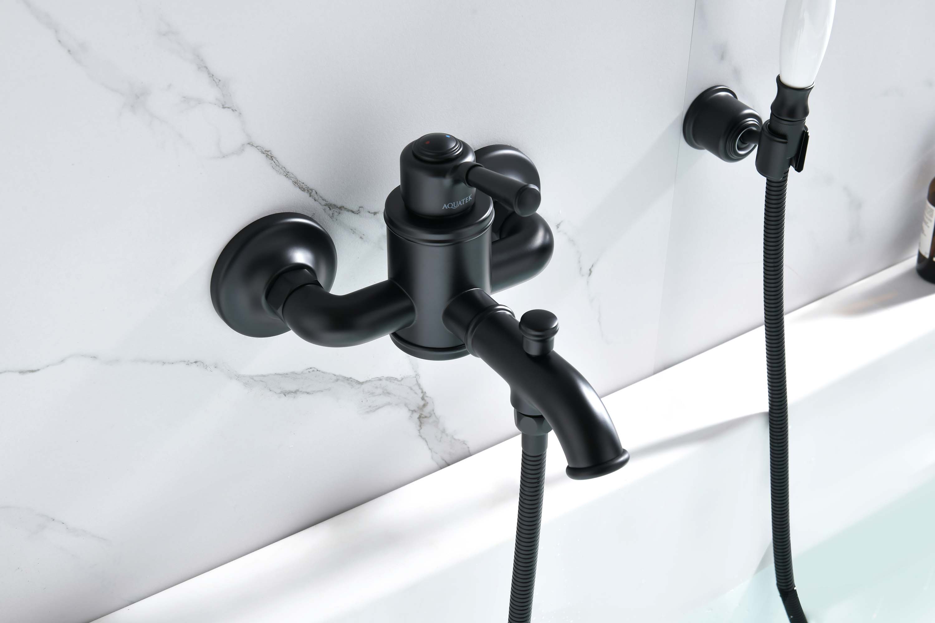 Смеситель для ванны с душевым набором Aquatek Классик AQ1549MB