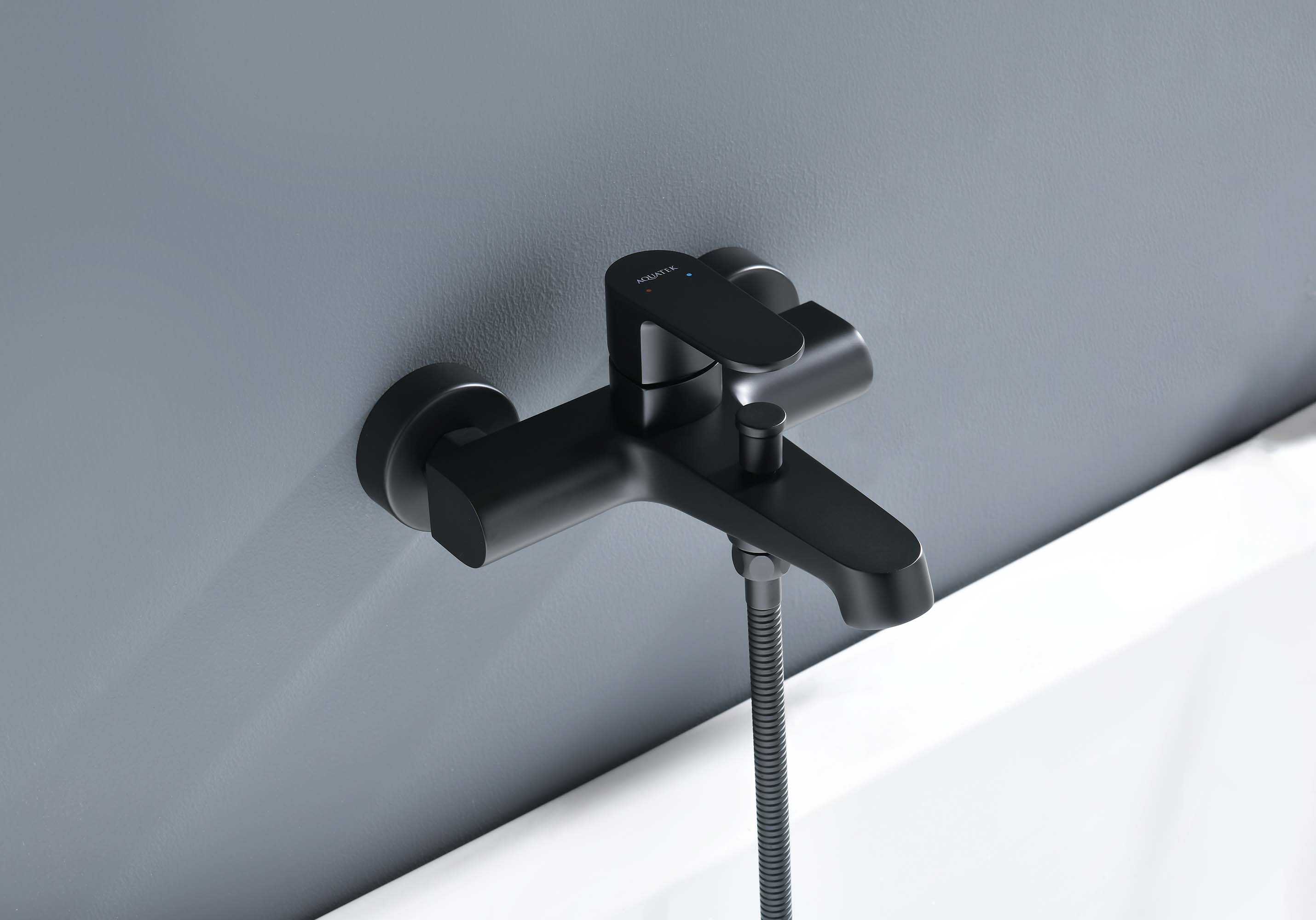 Смеситель Aquatek Оберон AQ1240MB для ванны