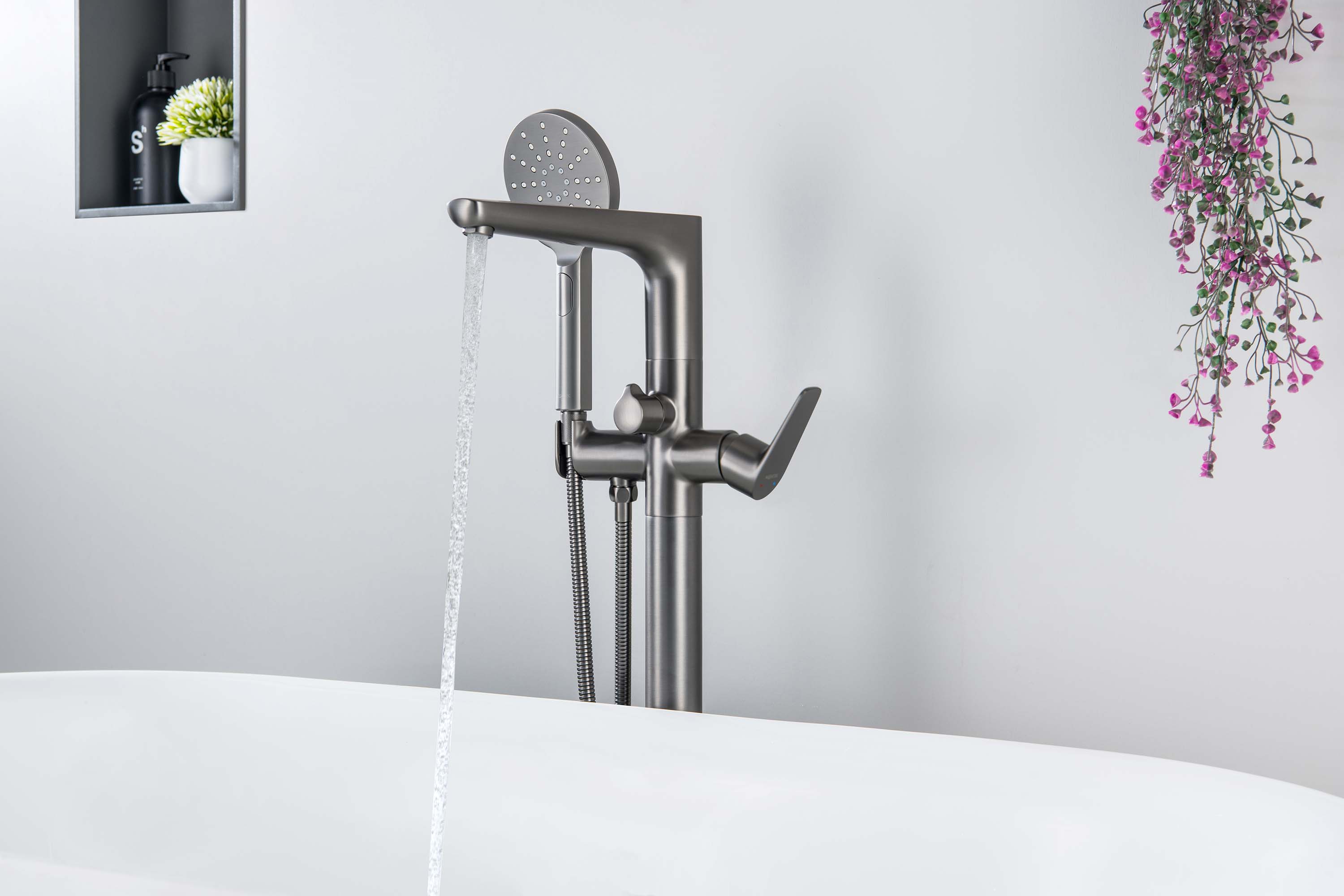 Смеситель Aquatek Бетта AQ1145BGM для ванны напольный