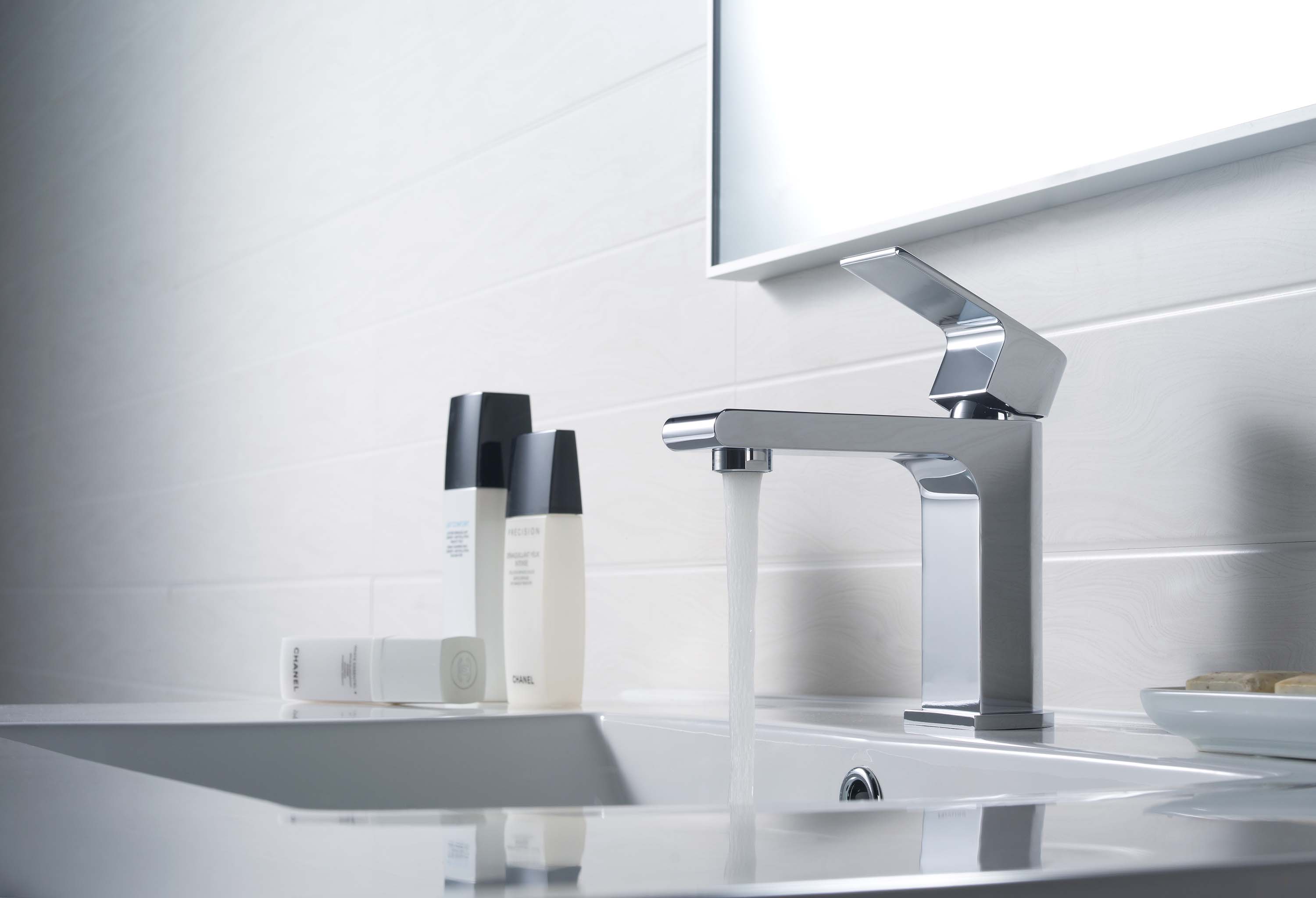 Смеситель Aquatek Лира AQ1410CR для раковины