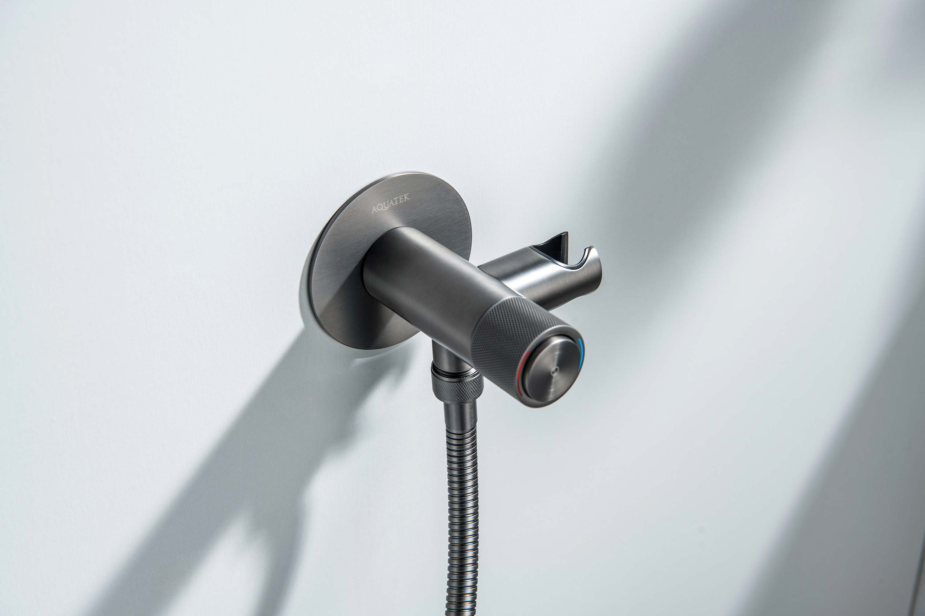 Гигиенический душ со смесителем Aquatek Европа AQ1023BGM