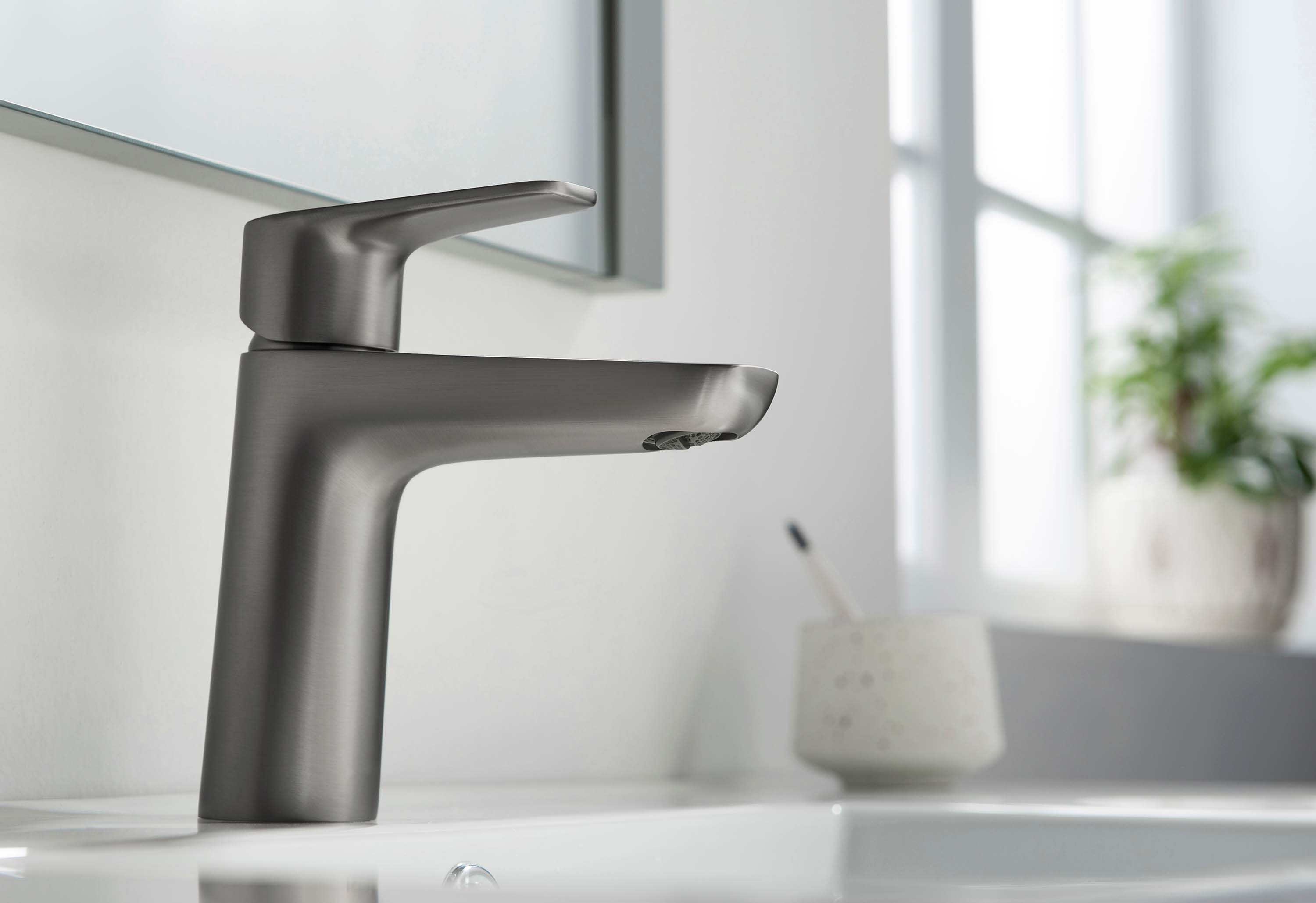 Смеситель Aquatek Бетта 98 AQ1110BGM для раковины