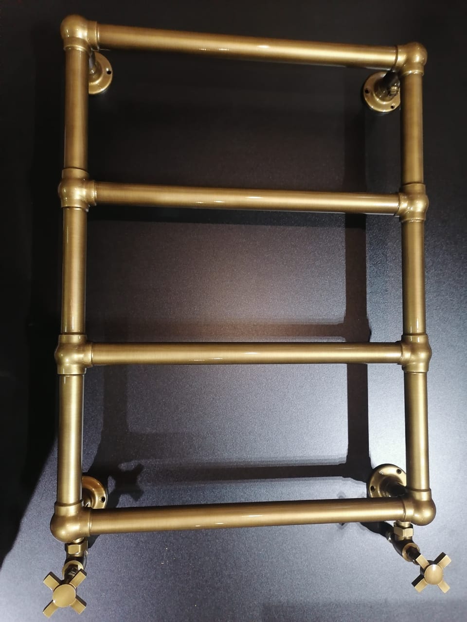 Полотенцесушитель водяной 750x500mm , бронза (нерж.. сталь) Boheme 718