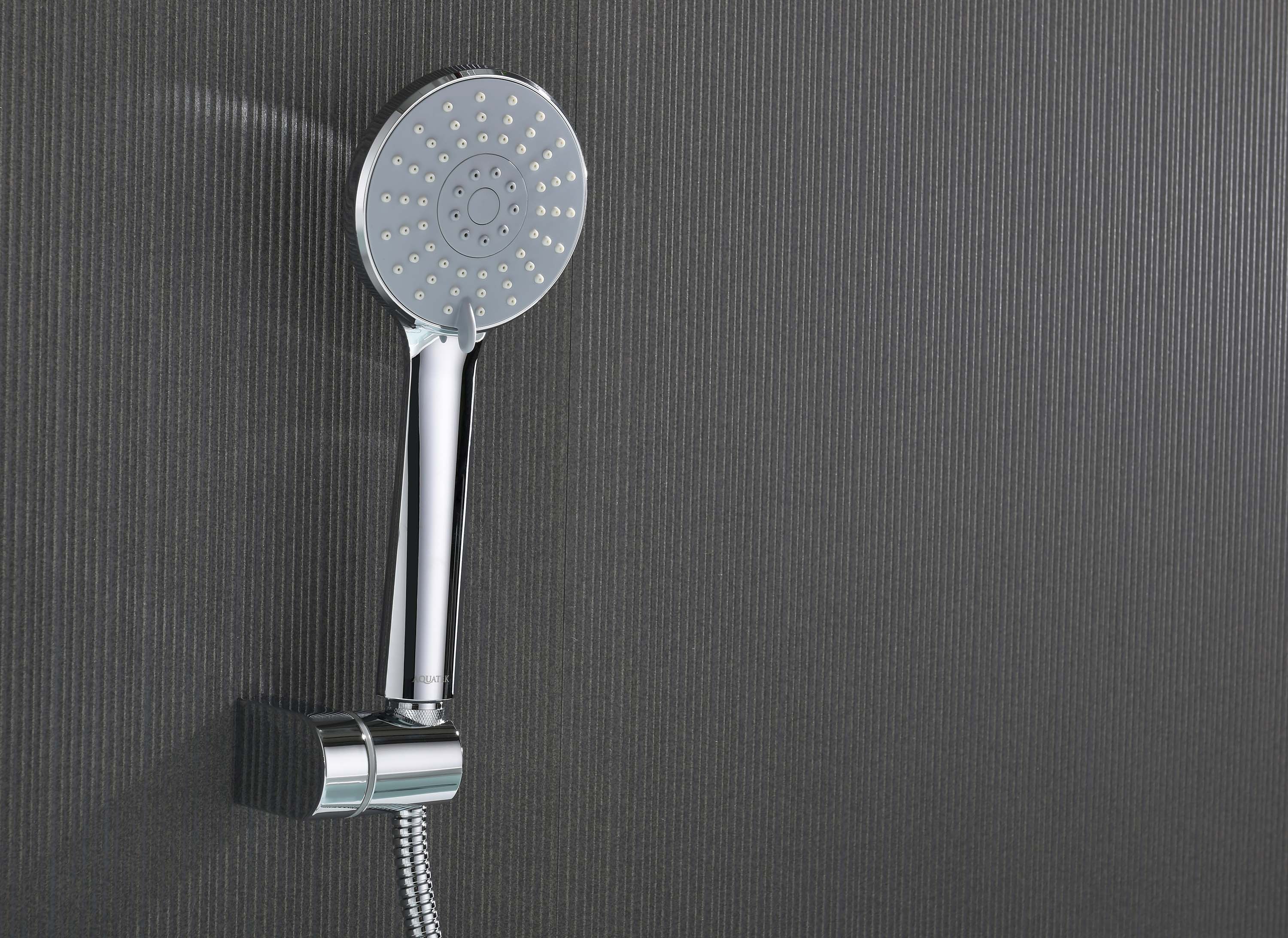 Смеситель Aquatek Европа AQ1349CR для ванны с душевым набором