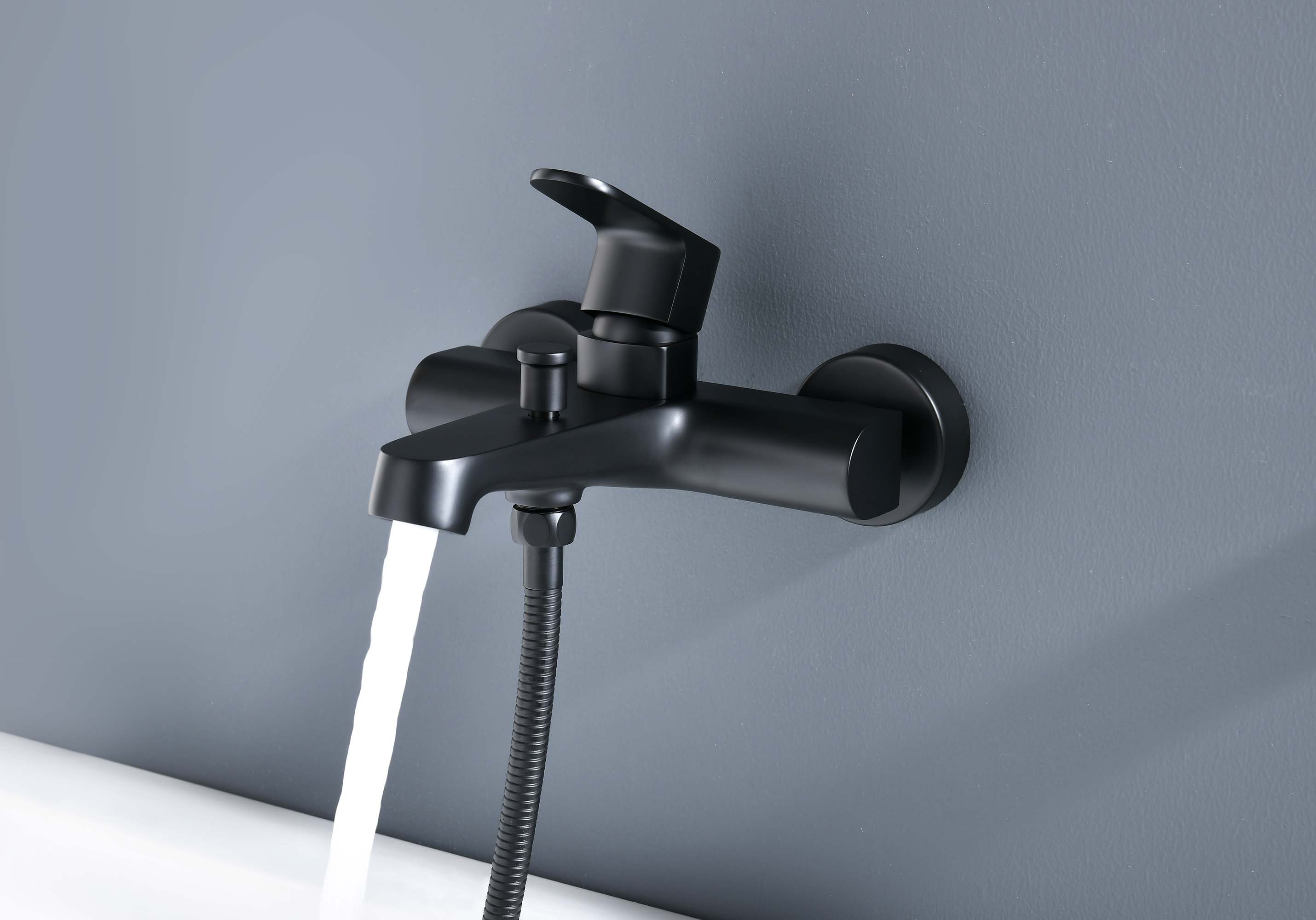 Смеситель Aquatek Оберон AQ1240MB для ванны