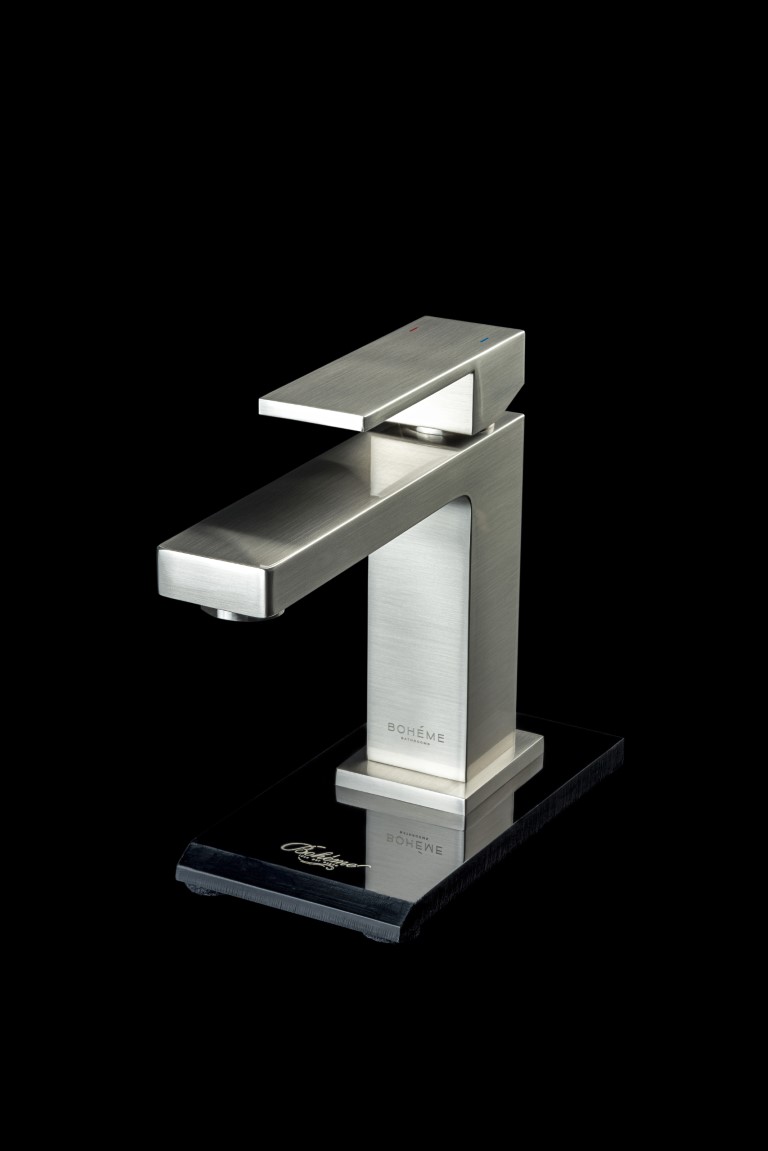 Boheme Cмеситель для умывальника Qubic Brushed Nickel 471-NB