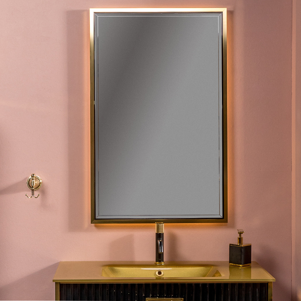 Зеркало Armadi Art MONACO с подсветкой 70*110CM глянец черная+золото 566-BG