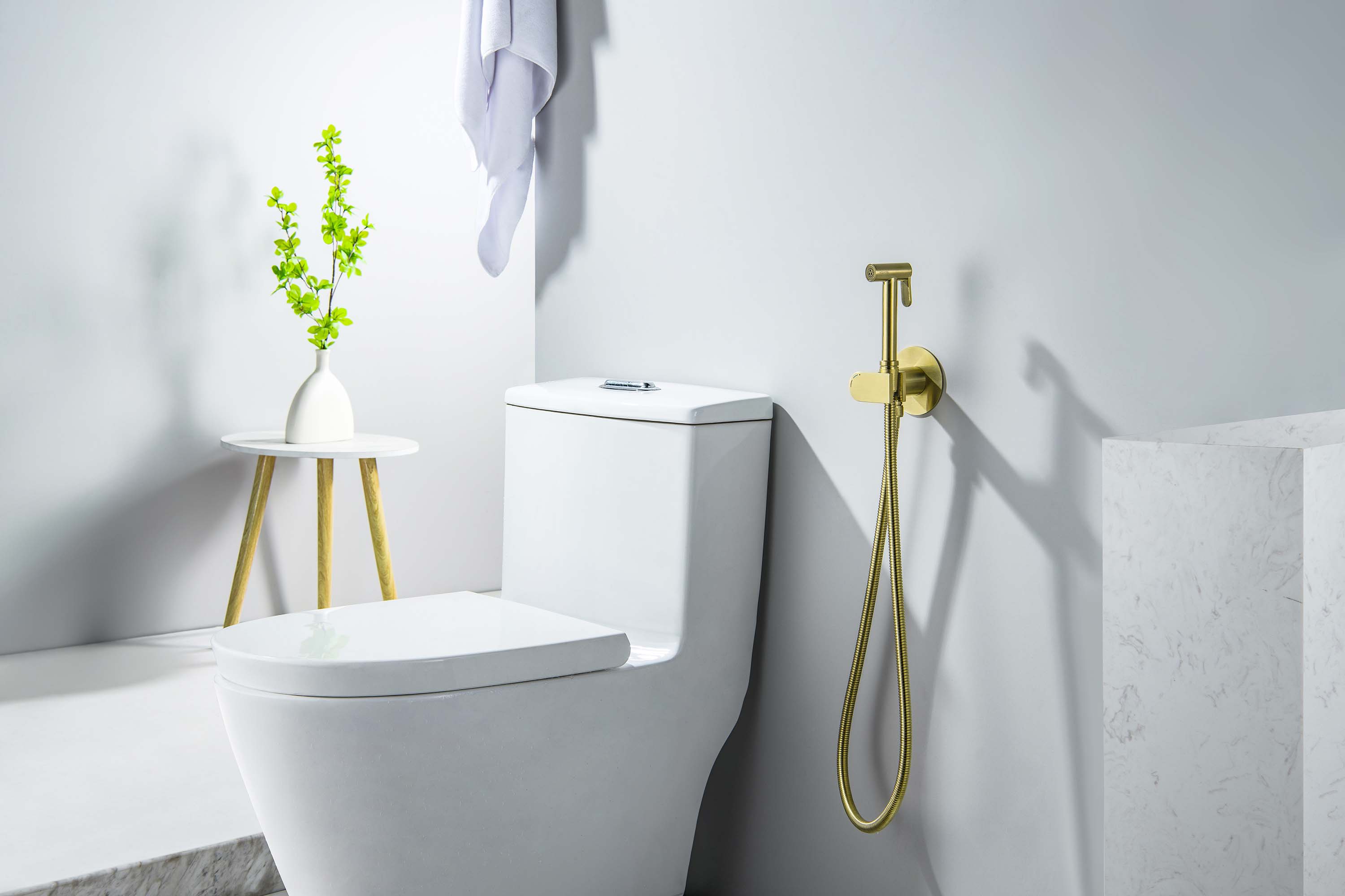 Гигиенический душ со смесителем Aquatek Оберон AQ1024BG