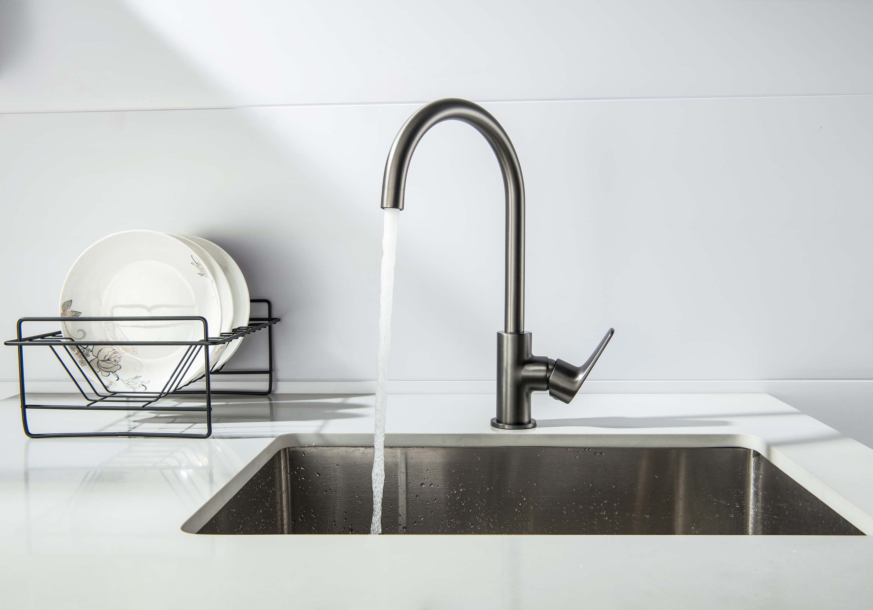 Смеситель Aquatek Бетта AQ1182BGM для кухни