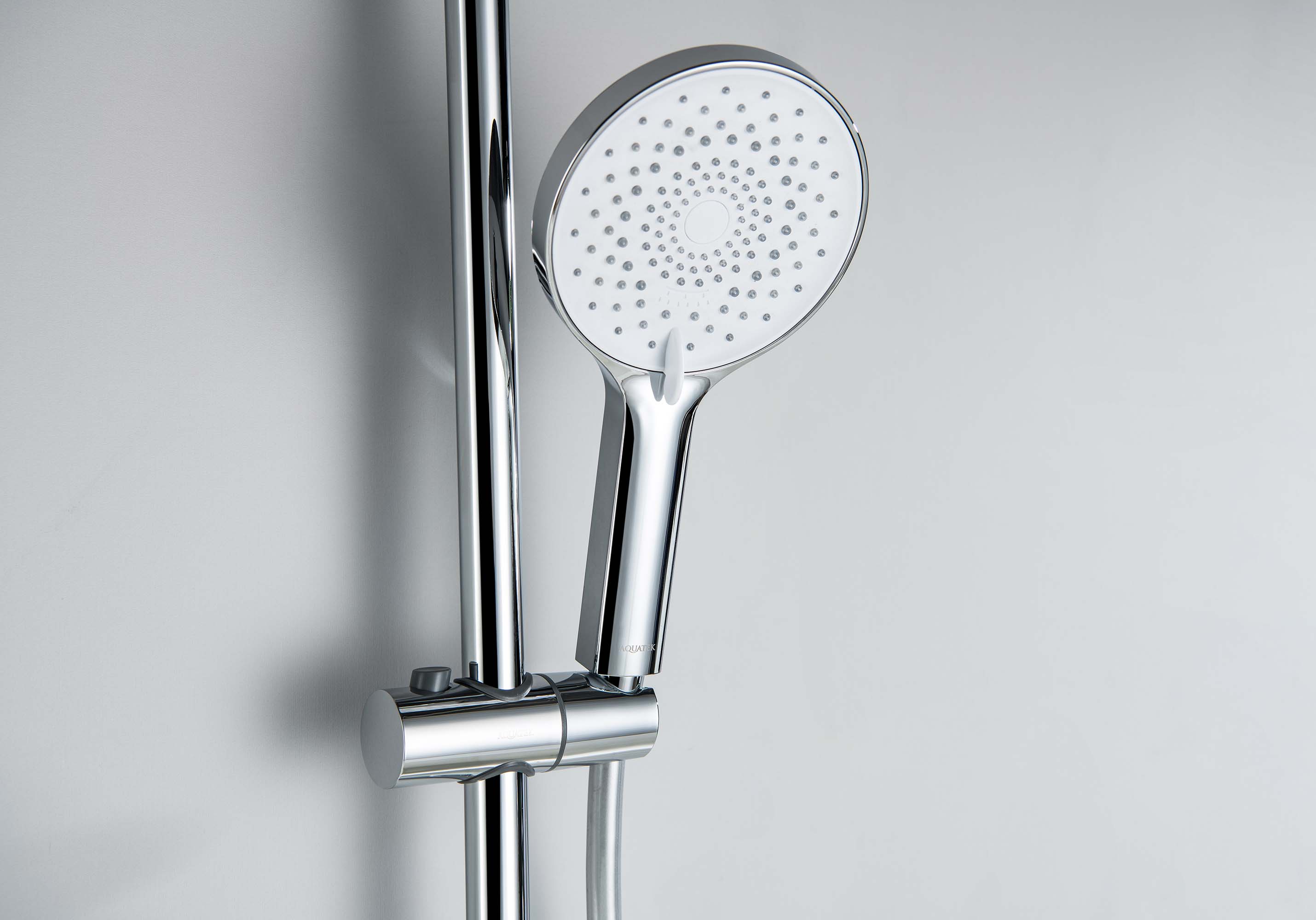 Комплект для ванны и душа Aquatek Лугано AQ1748CR